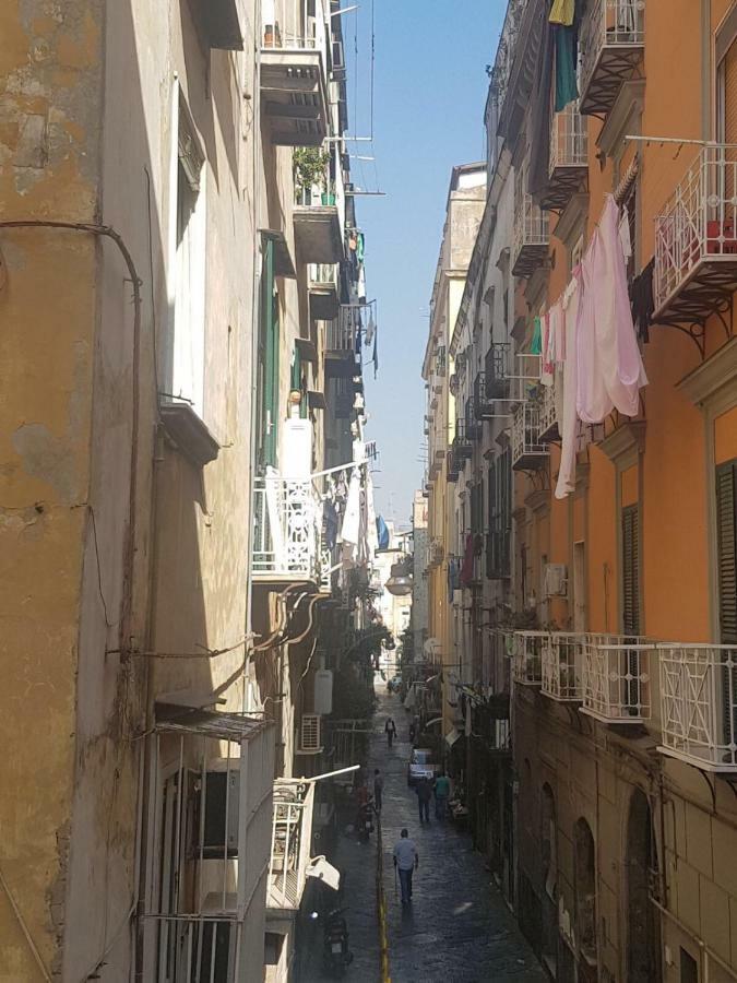 Starita Bed & Pizza Bed and Breakfast Napoli Eksteriør billede