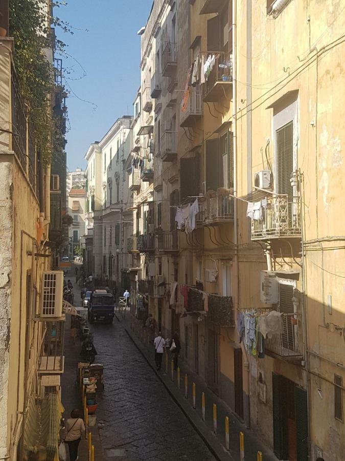 Starita Bed & Pizza Bed and Breakfast Napoli Eksteriør billede